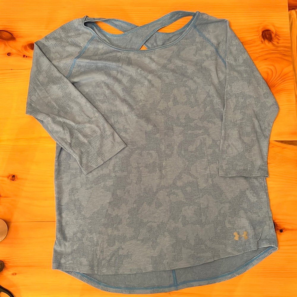 Womens Large Under Armour Top